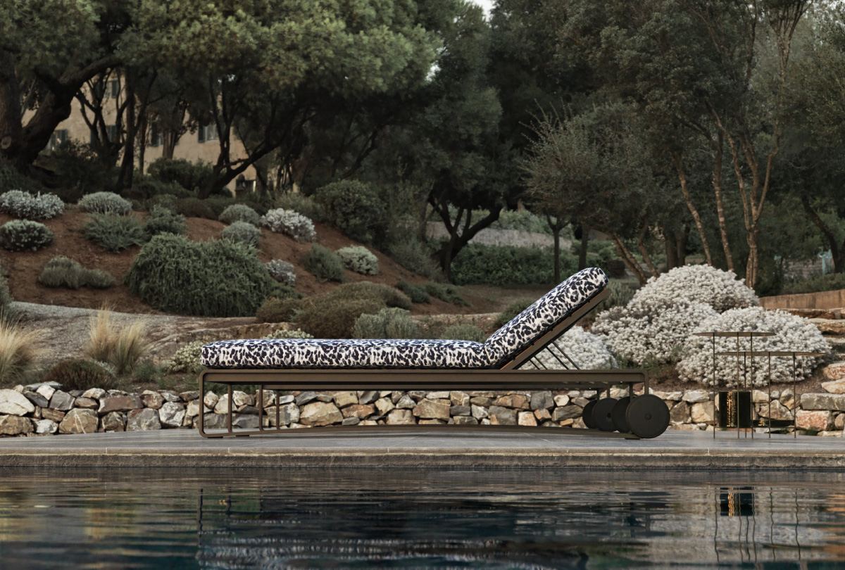 Guell by simplysofas.in
